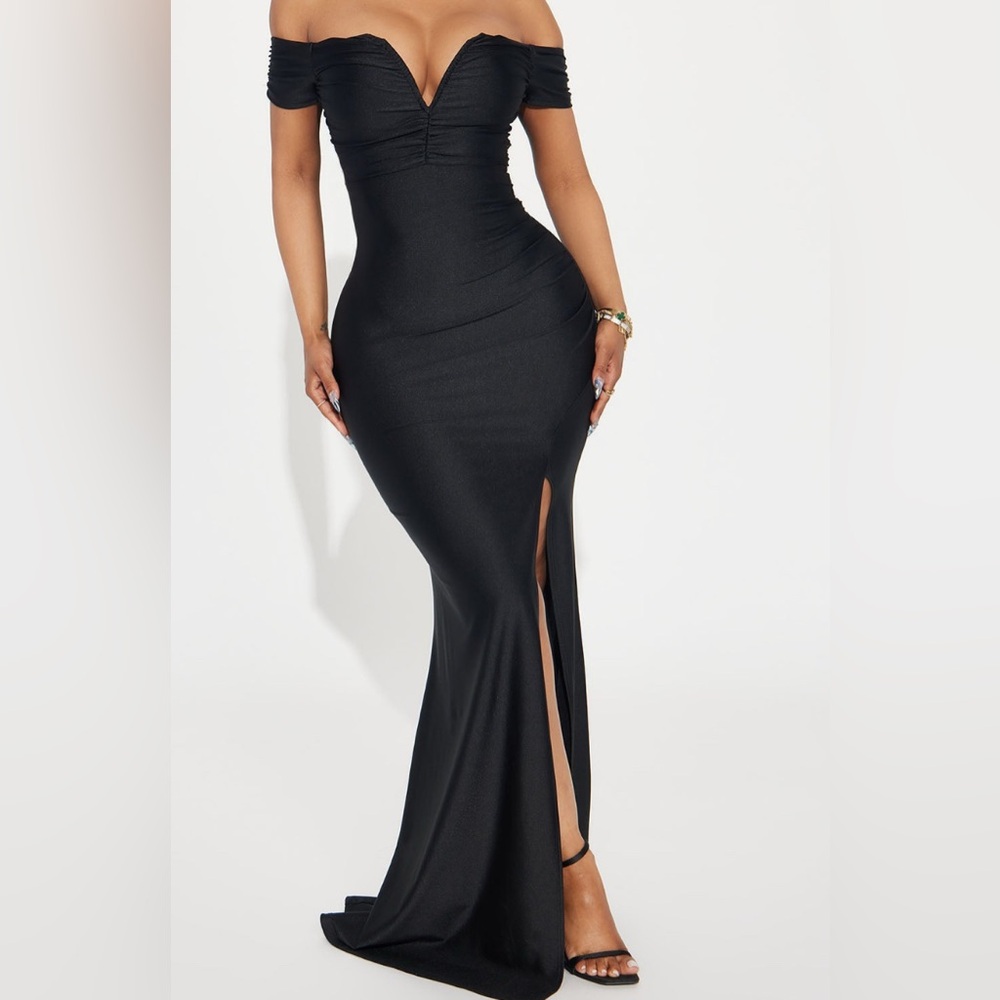 Fashion Nova “Take A Look Gown”